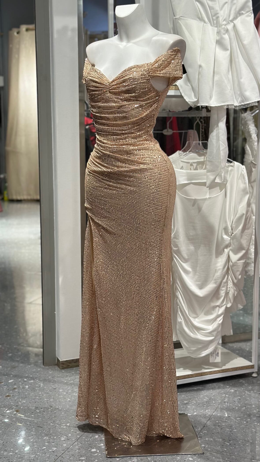 Amanda Off-Shoulder