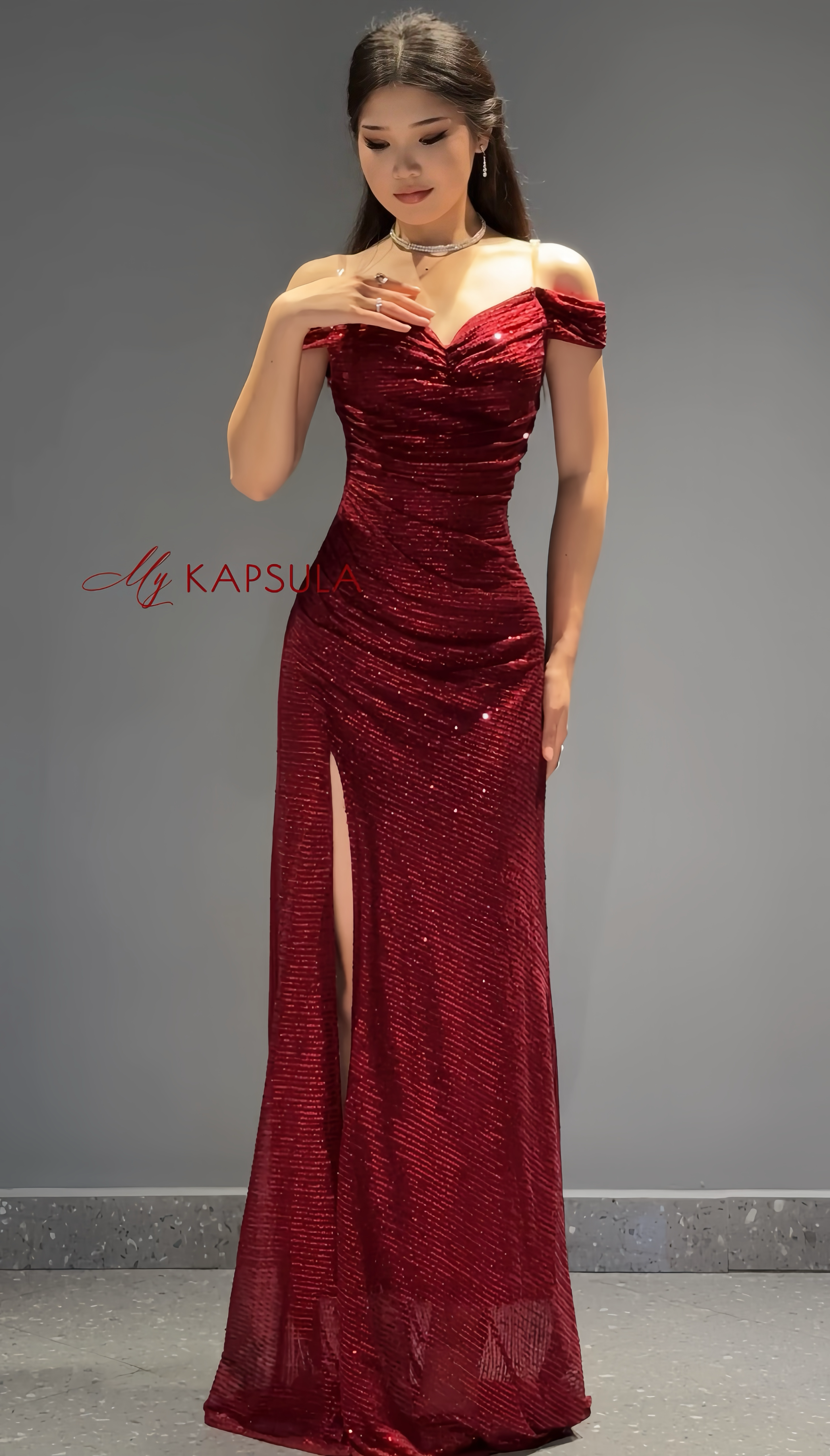Amanda Off-Shoulder