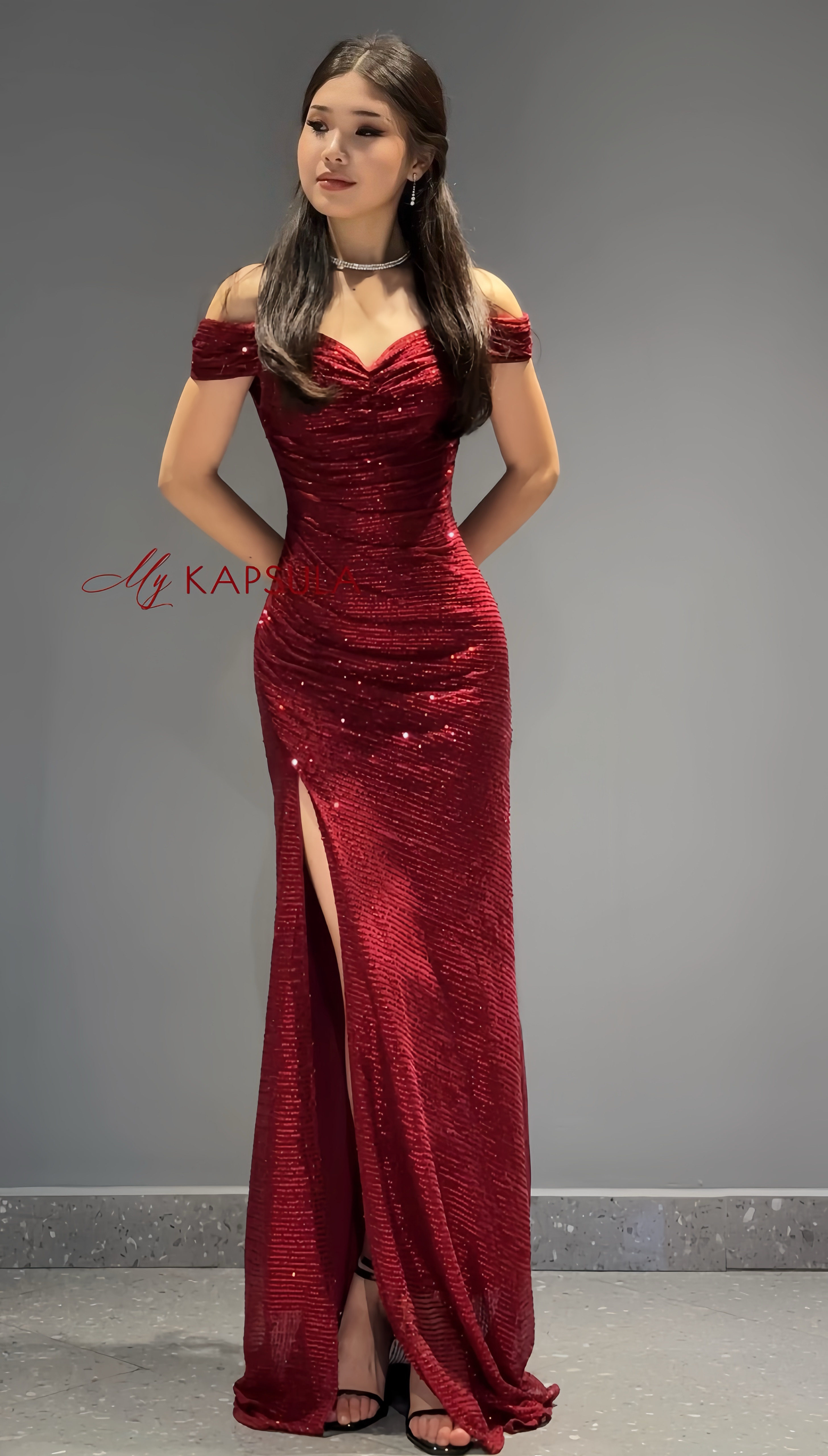 Amanda Off-Shoulder