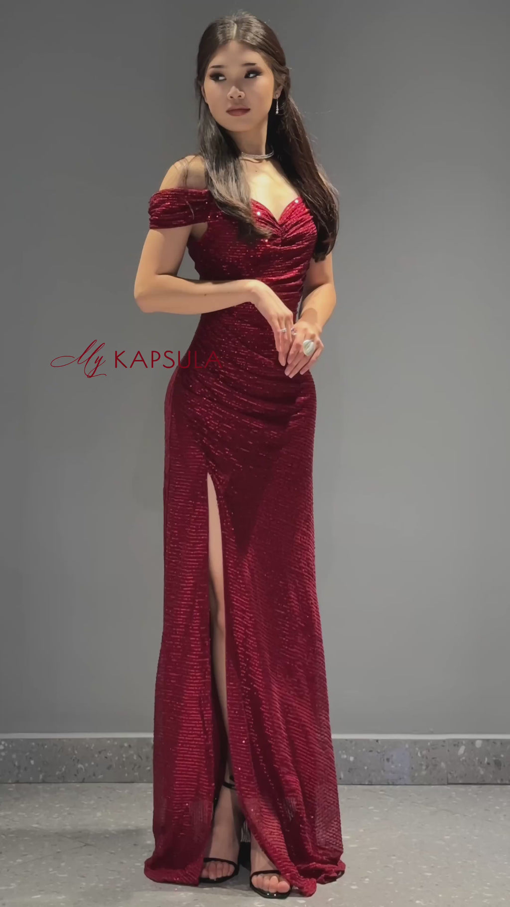 Amanda Off-Shoulder