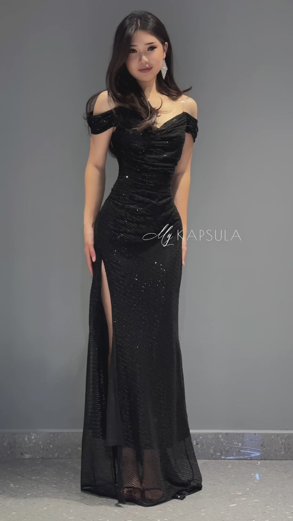 Amanda Off-Shoulder